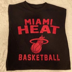 Miami Heat Slam Dunk: Official NBA Basketball Short Sleeve Tee Shirt